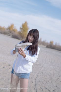 篠田あゆみ